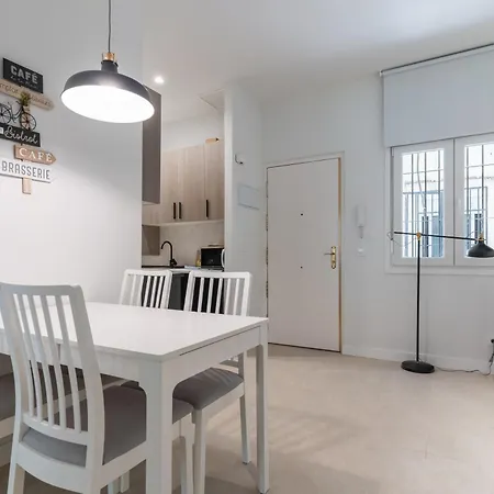 Cozy And Modern-2Bedrooms 1Bathroom-Delicias Madrid Esterno foto
